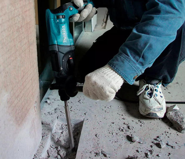 Перфоратор Makita HR2470