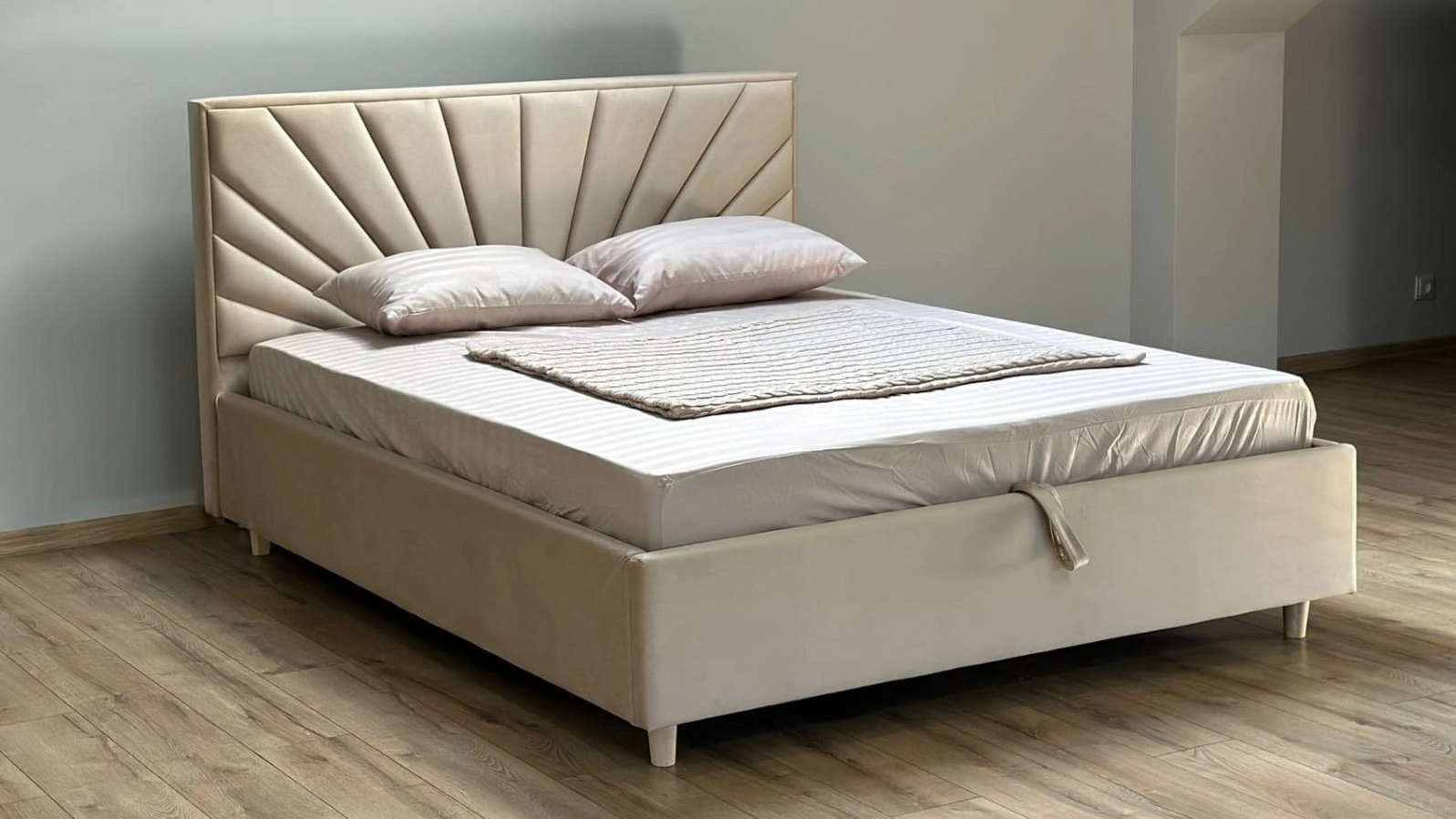 Кровать SUNNY Eco royal 02 160x200 + подарок подушка