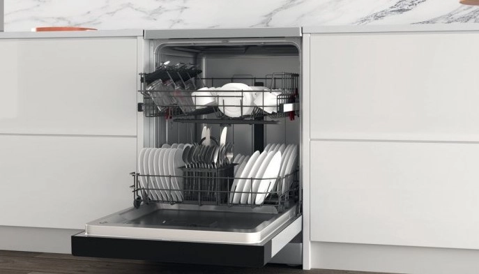 Посудомоечная машина WHIRPOOL WFE 2B19X