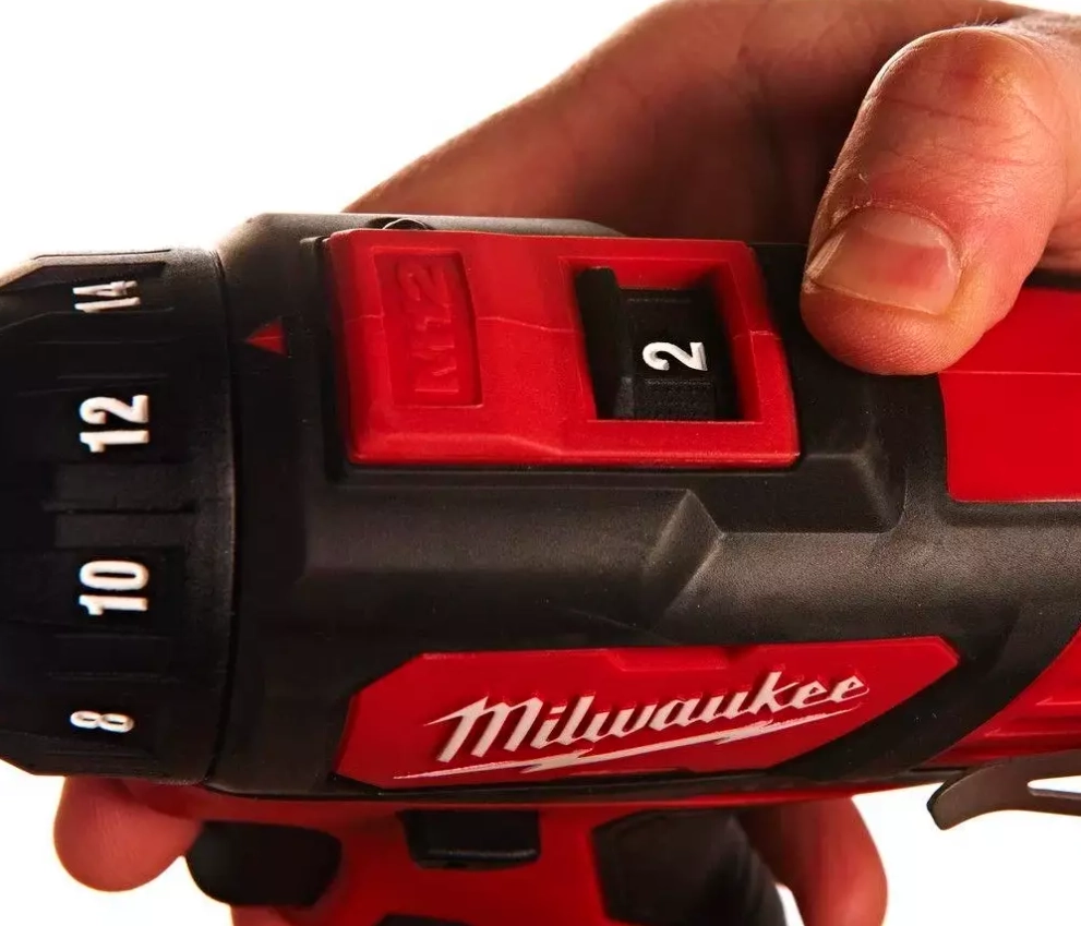 Mașină de înșurubat Milwaukee M12BDD-202C